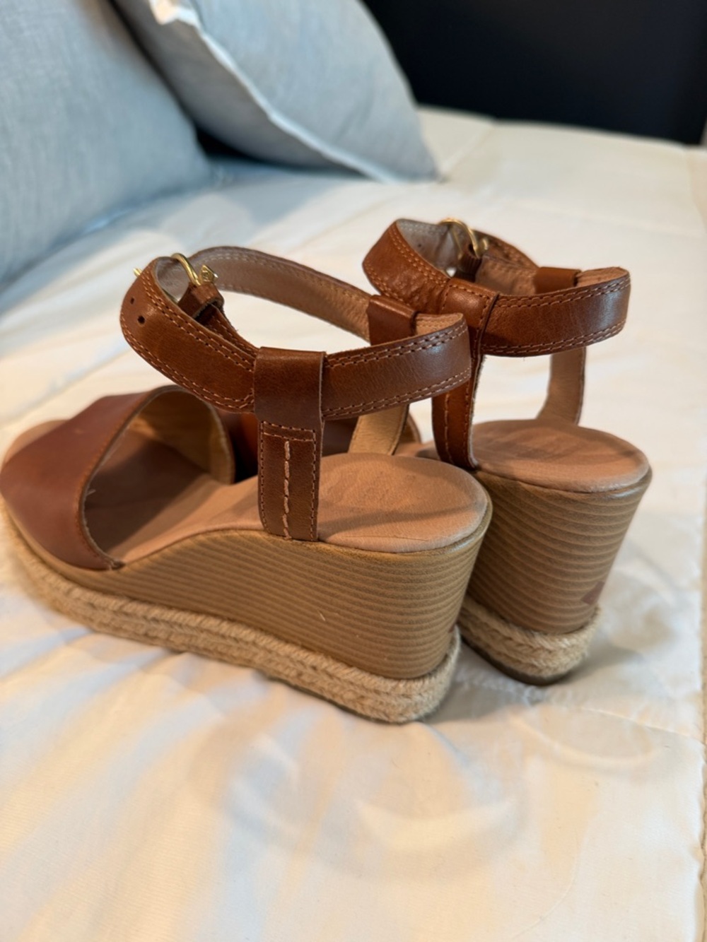 Sperry Tan Leather Espadrille Wedge Sandals with Ankle Buckle - Picture 3 of 4